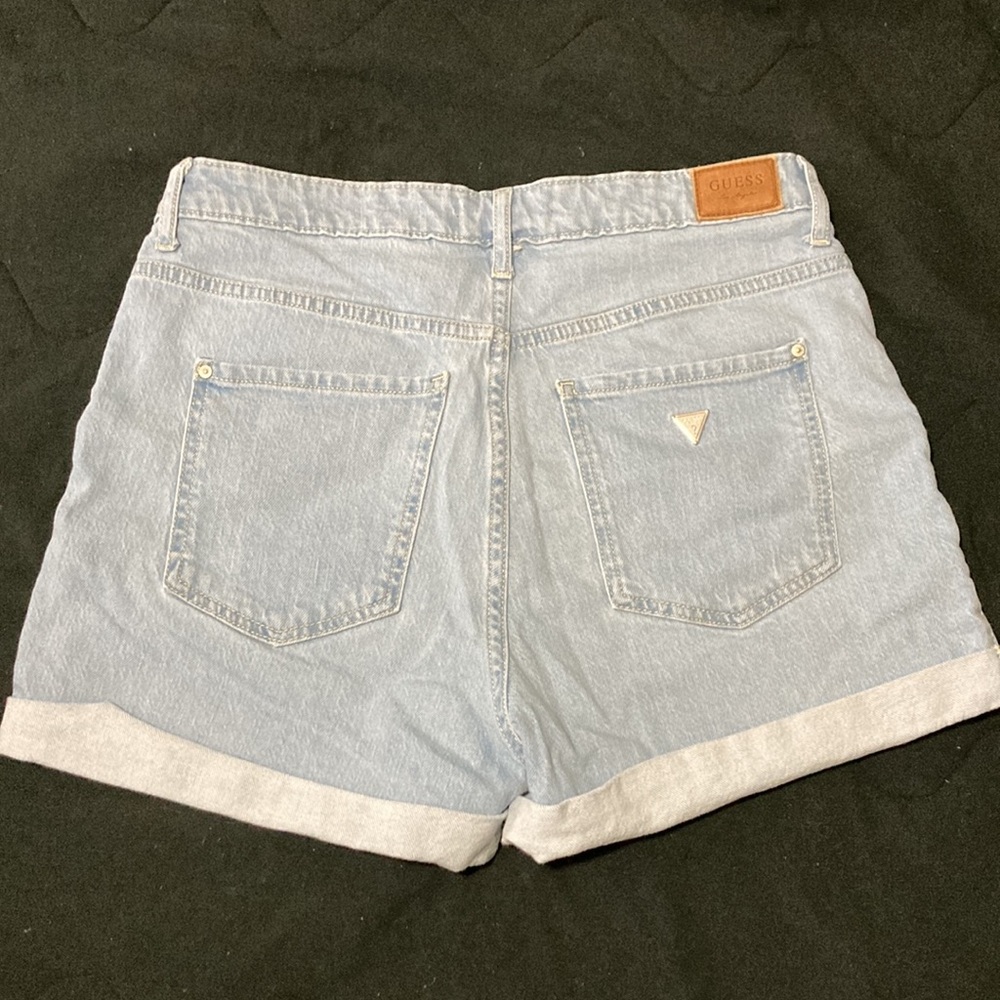 GUESS shorts - Picture 2 of 4